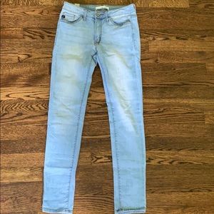 Light Washed Jeans